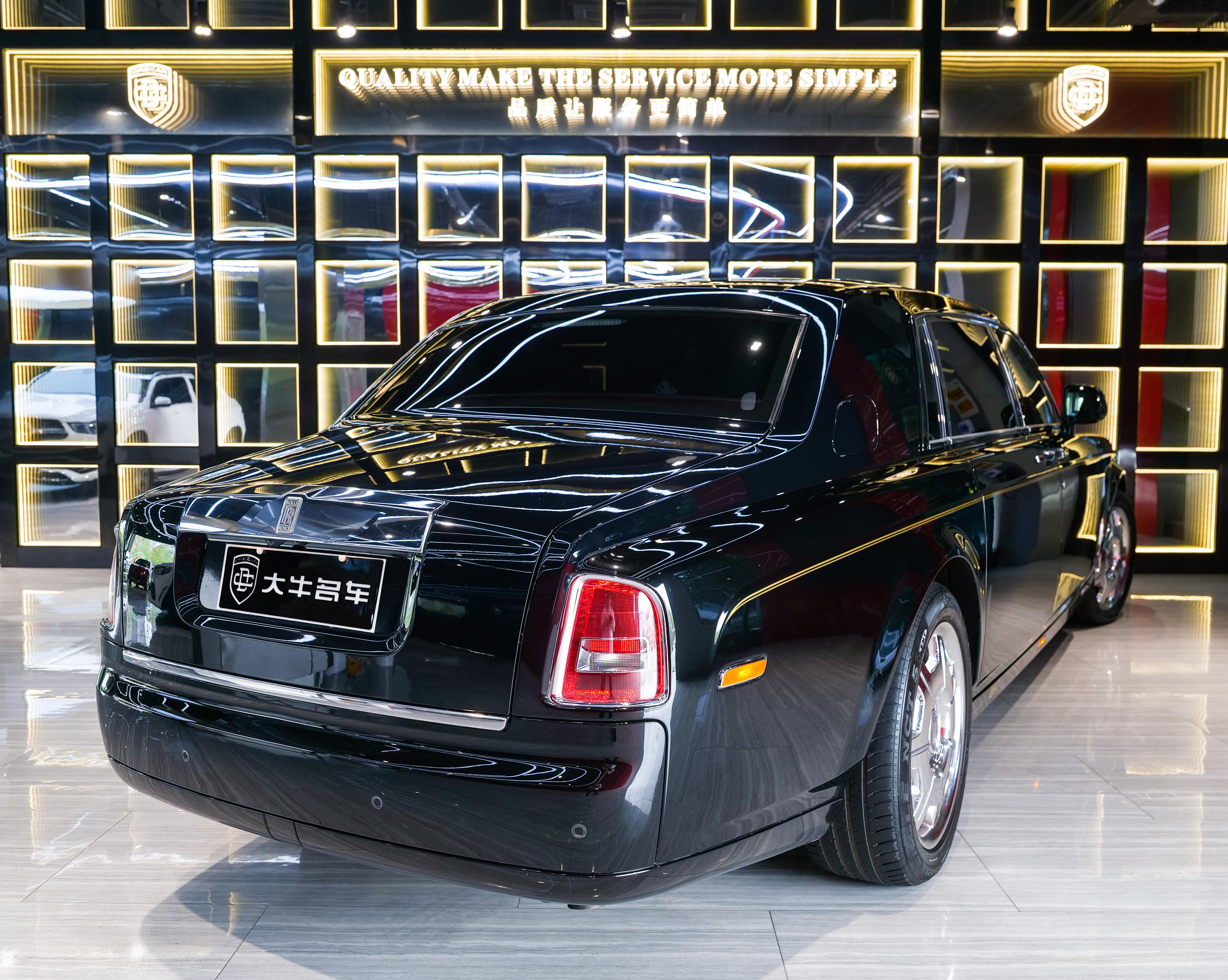 Rolls-Royce Phantom 2014 thumb 4