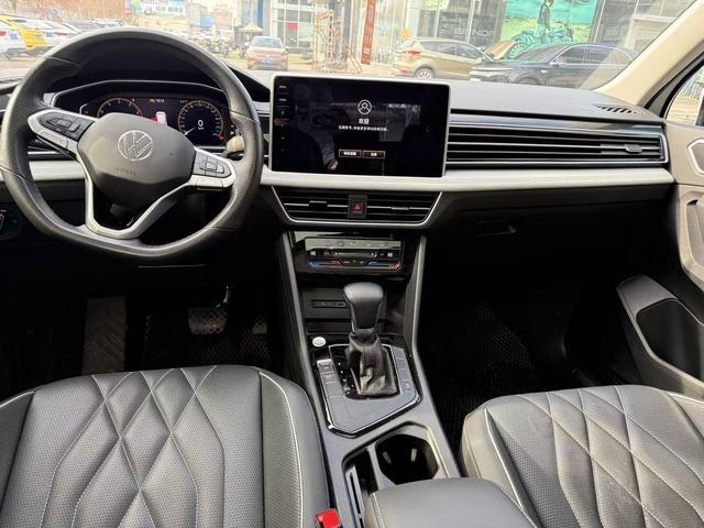 Volkswagen Tiguan 2023 thumb 6
