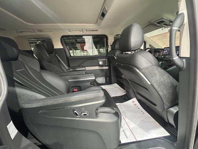 Hongqi HQ9 2024 thumb 7
