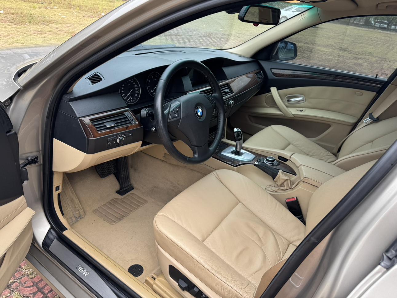 BMW 5 серии 2010 thumb 6