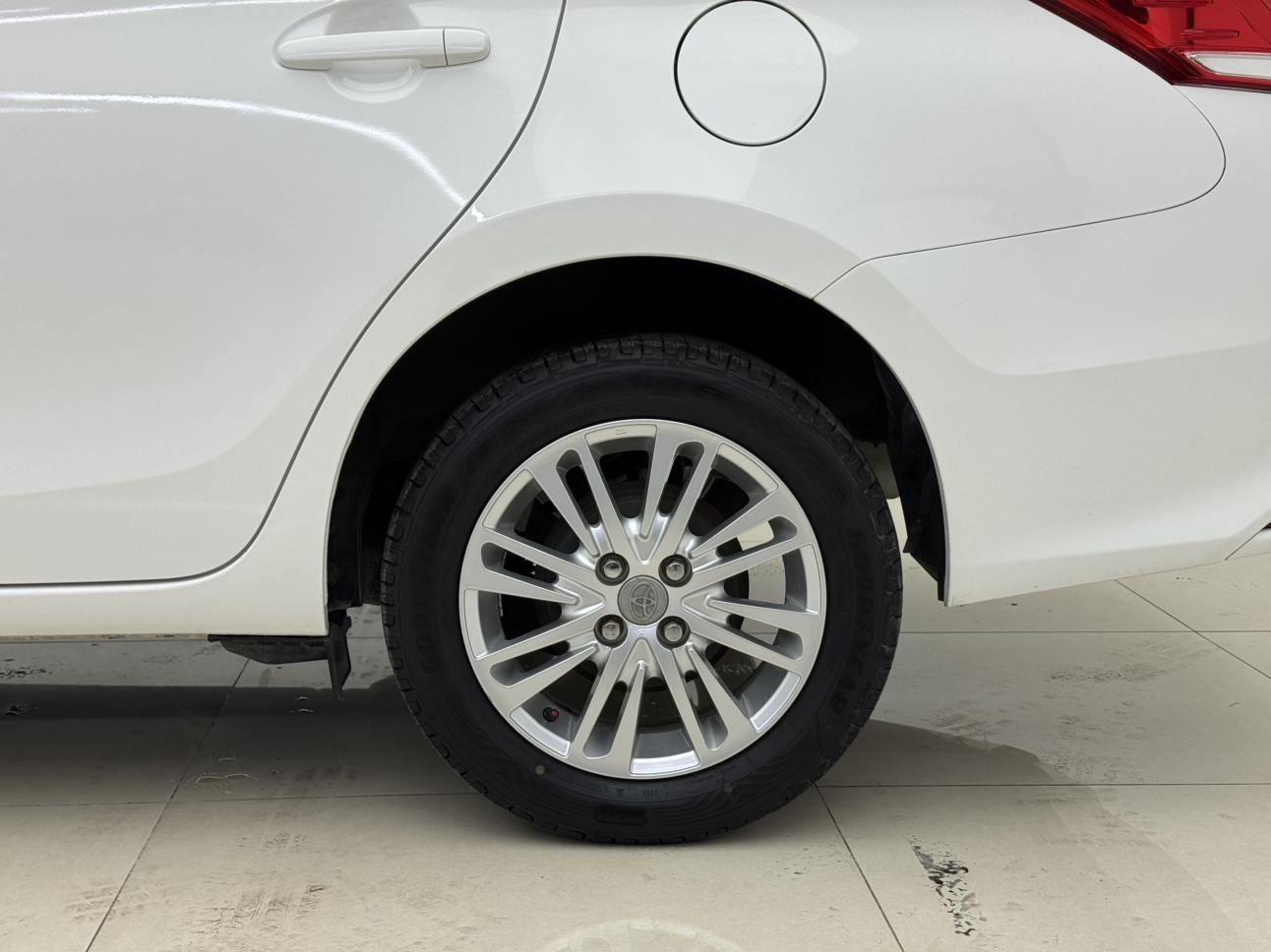 Toyota Vios 2017 thumb 11