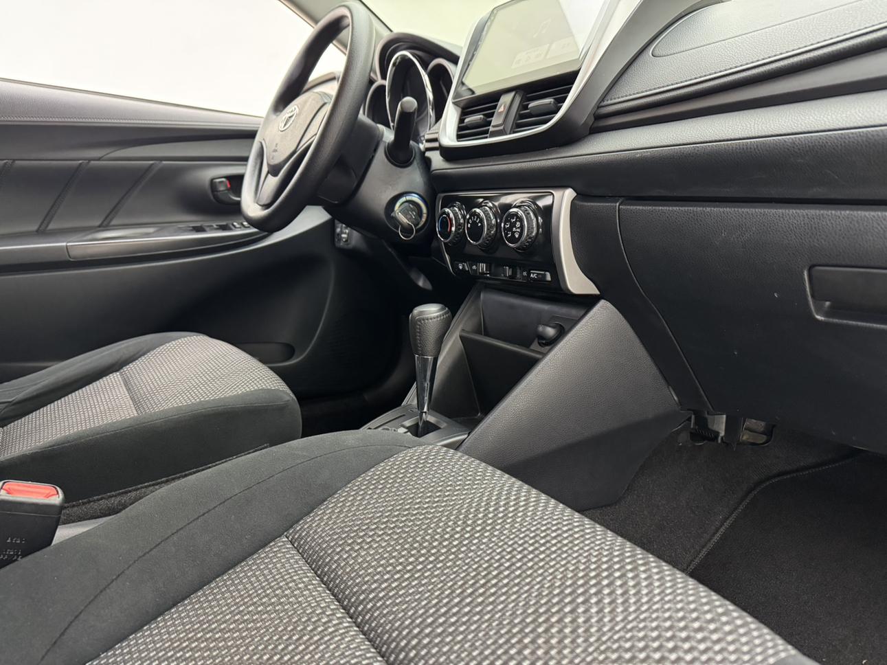 Toyota Vios 2017 thumb 12