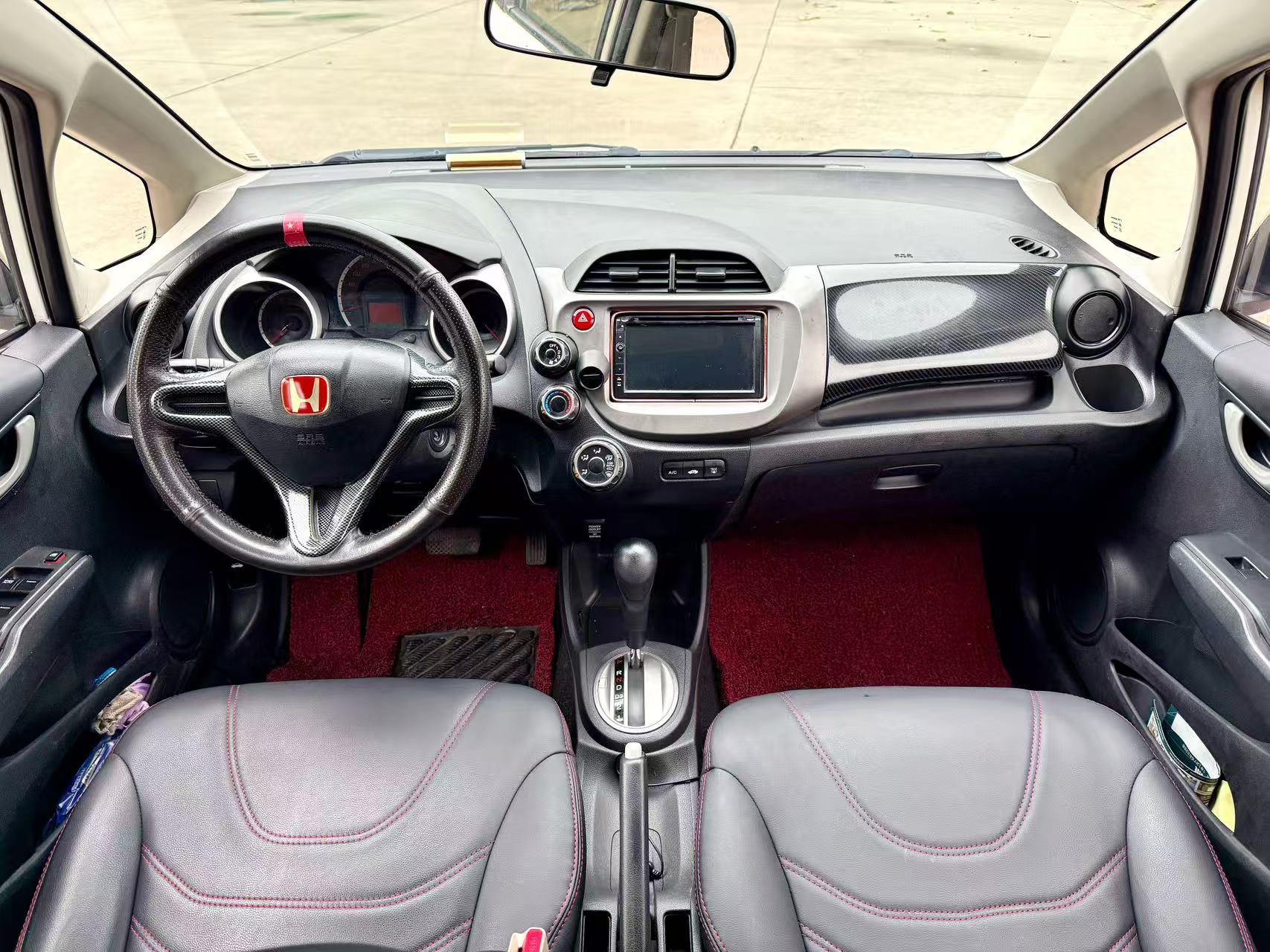 Honda Fit Shuttle 2012 thumb 6