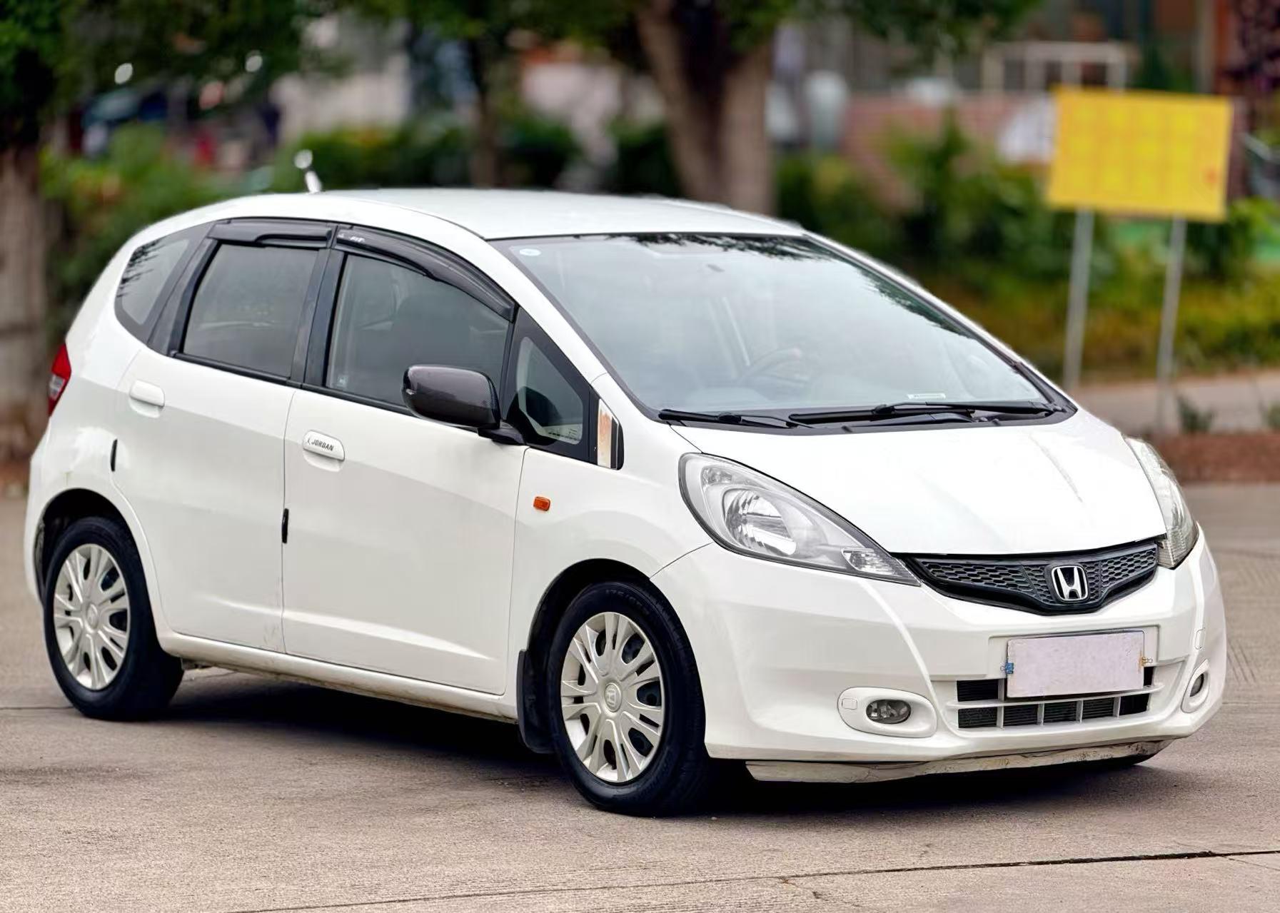 Honda Fit Shuttle 2012 thumb 10