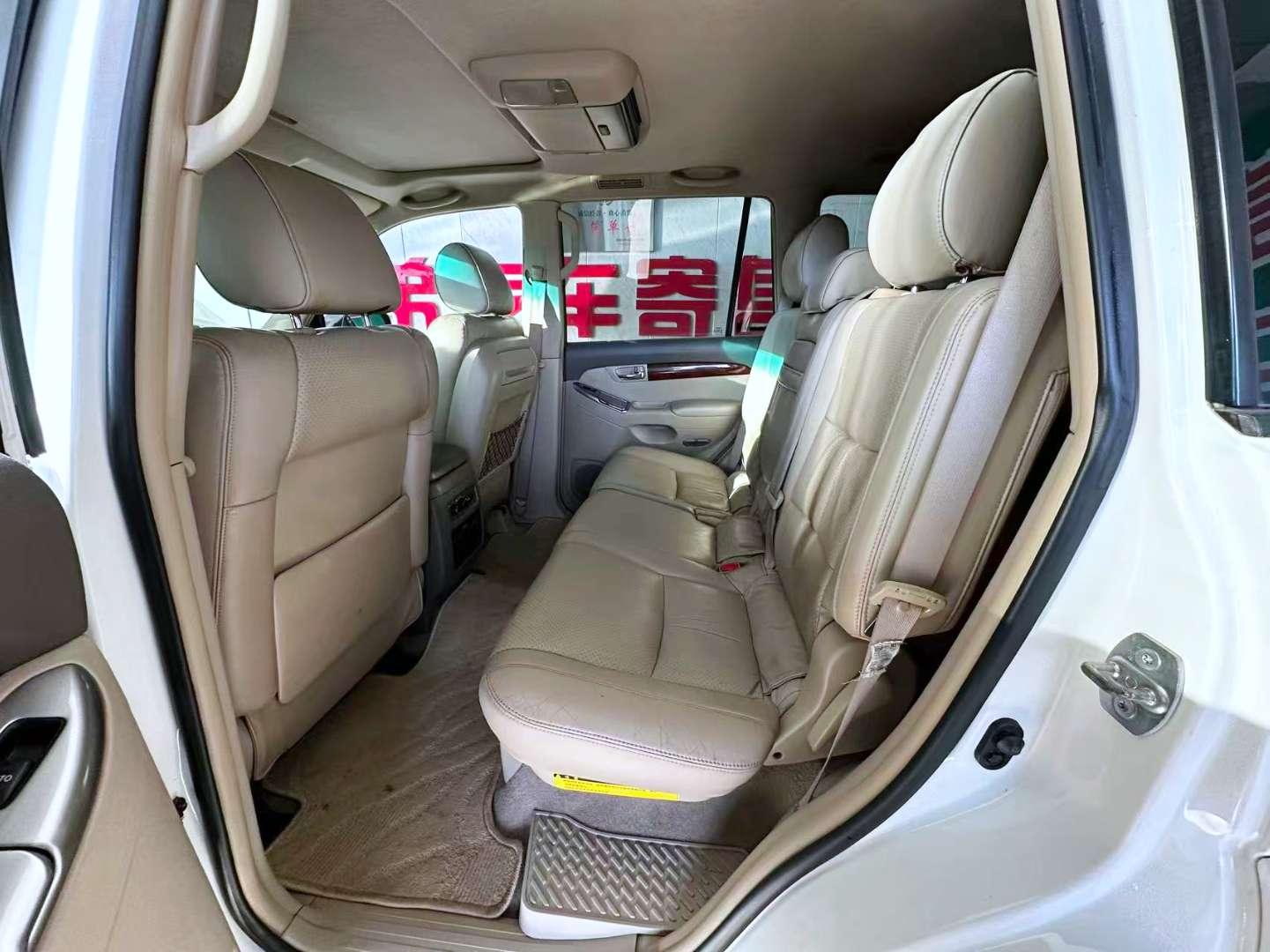 Toyota Land Cruiser Prado 2010 thumb 11