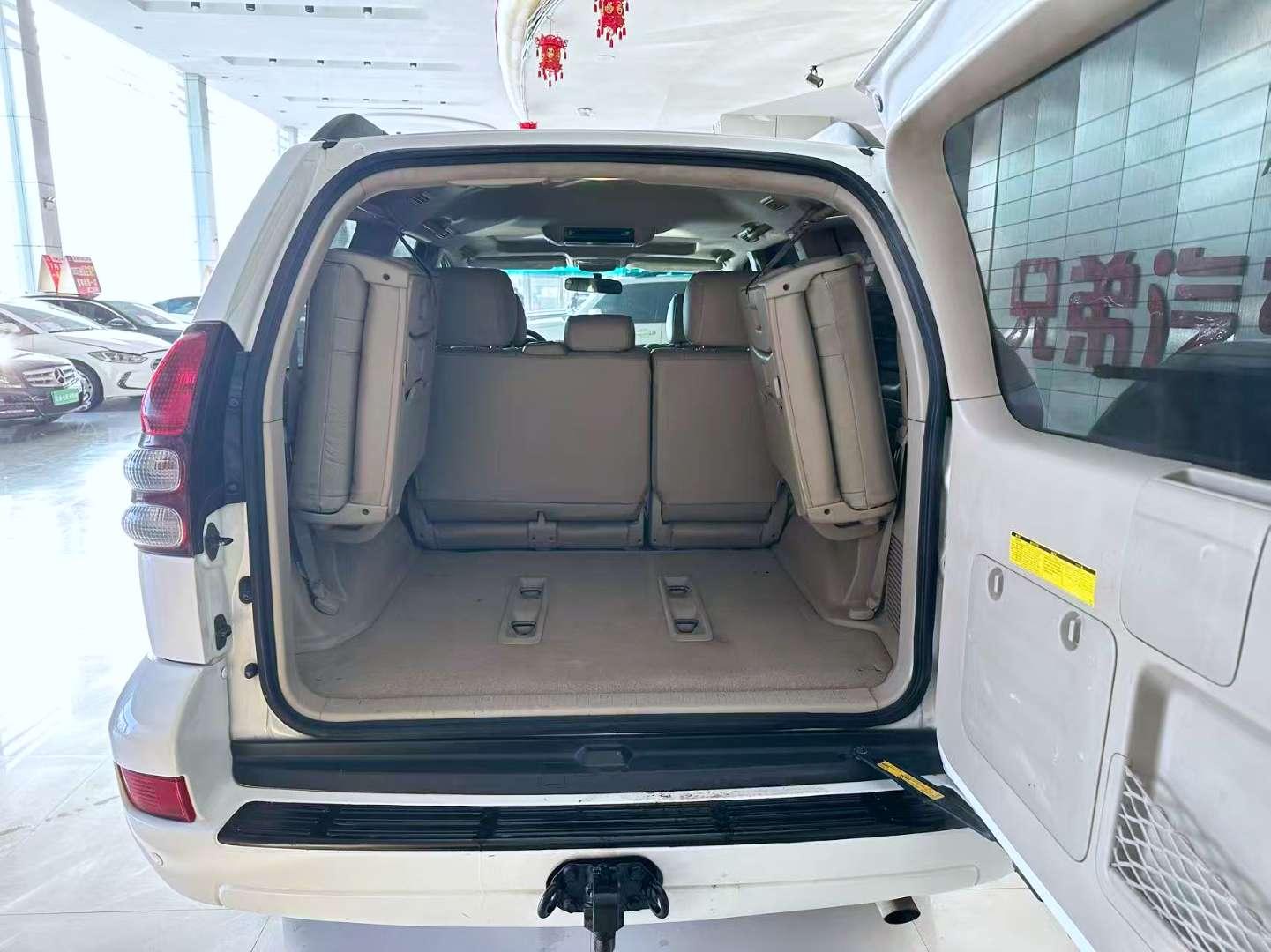 Toyota Land Cruiser Prado 2010 thumb 12