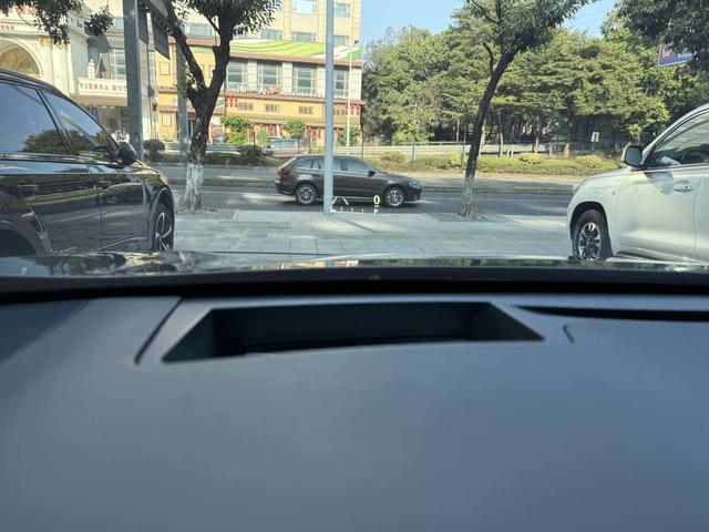 Lexus RX 2021 thumb 4