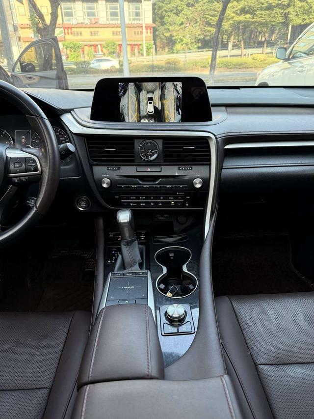 Lexus RX 2021 thumb 12
