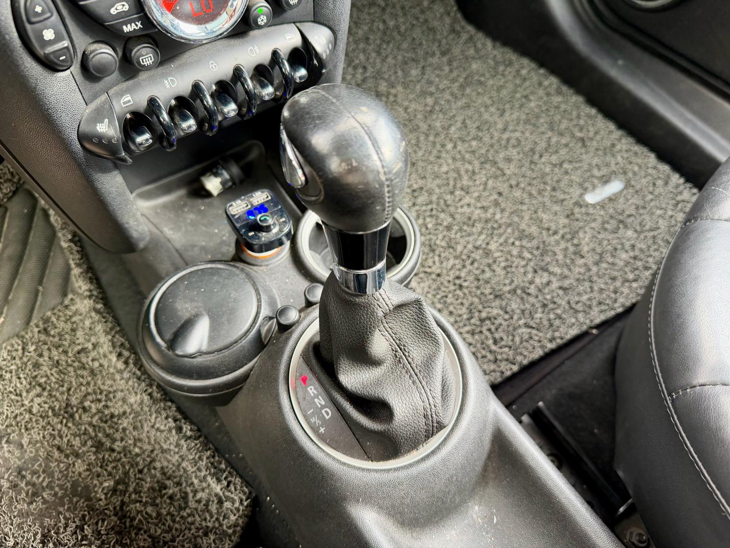 Mini Hatch 2010 thumb 4