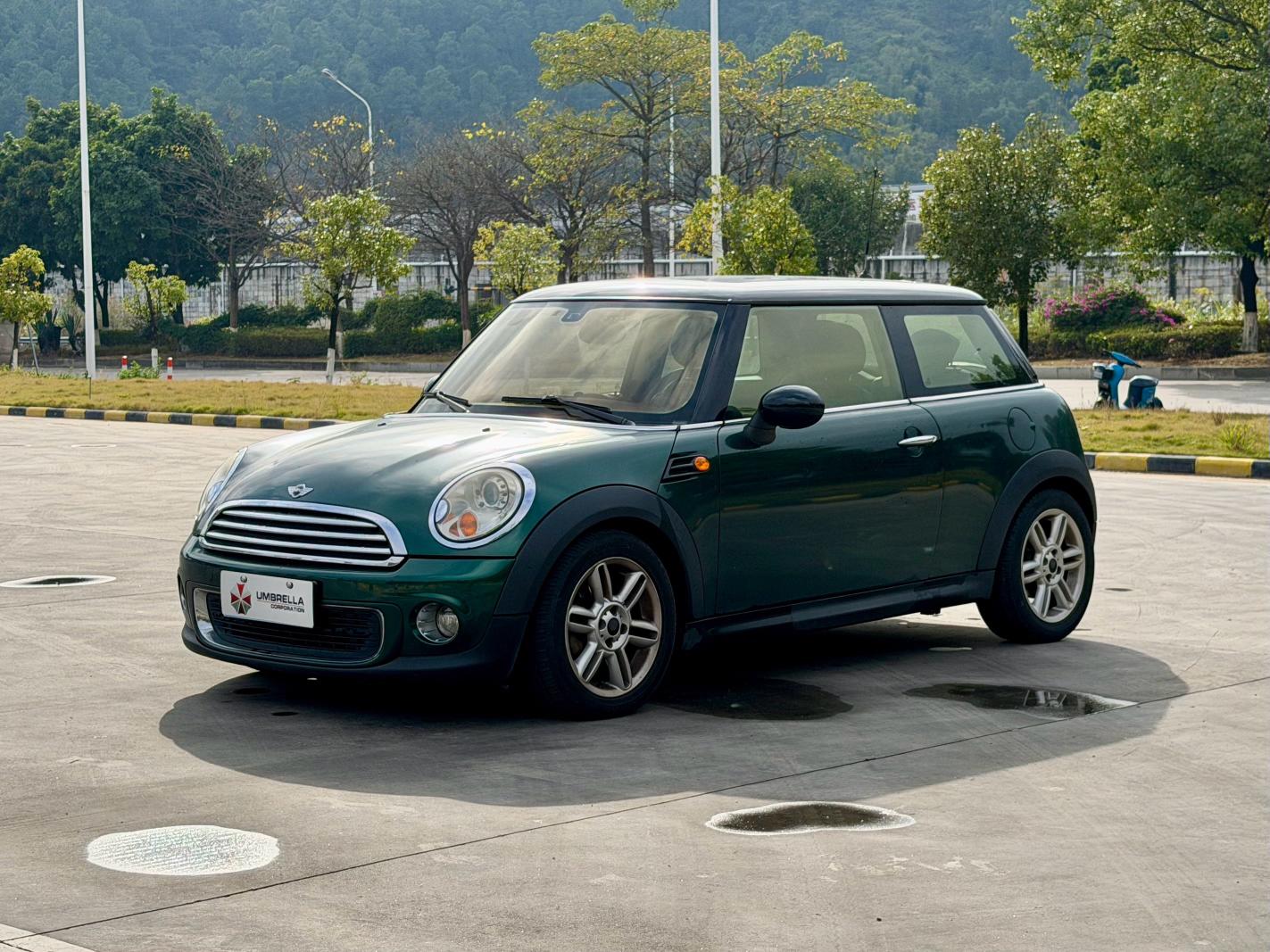 Mini Hatch 2010 thumb 8