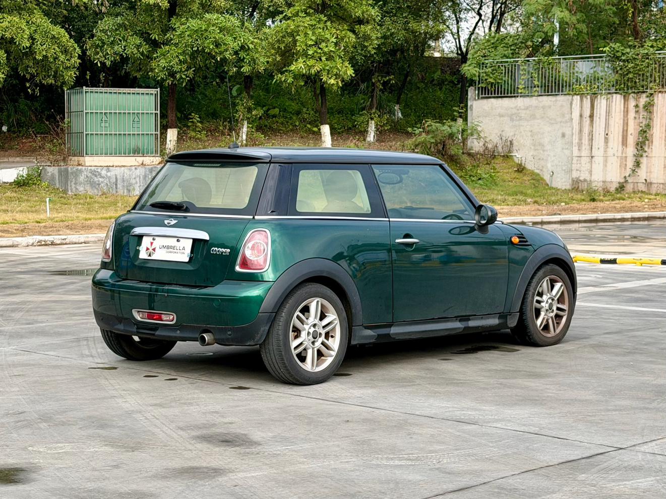 Mini Hatch 2010 thumb 11