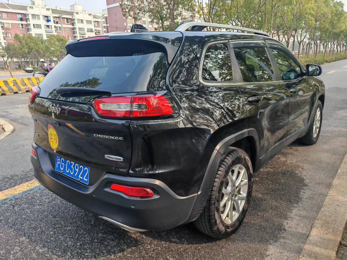 Jeep Renegade 2016 thumb 4
