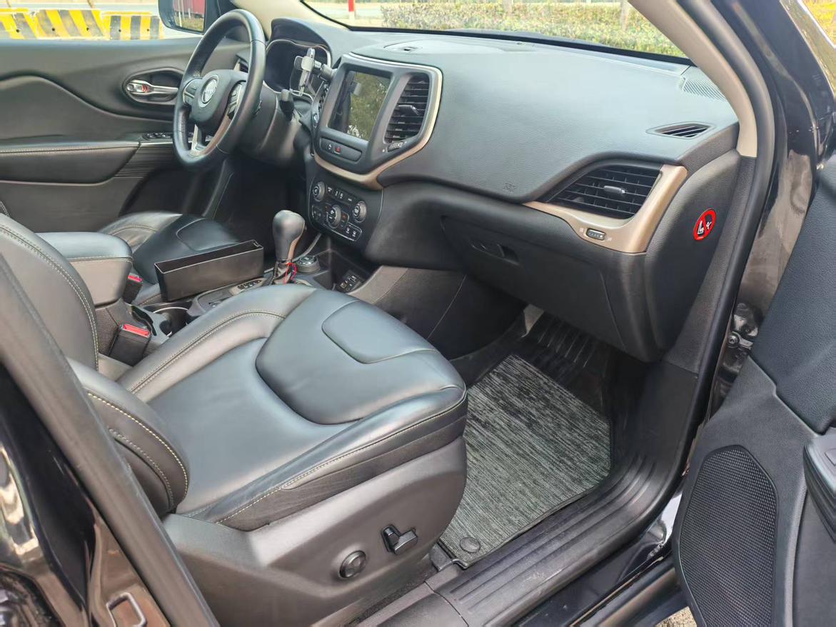 Jeep Renegade 2016 thumb 6