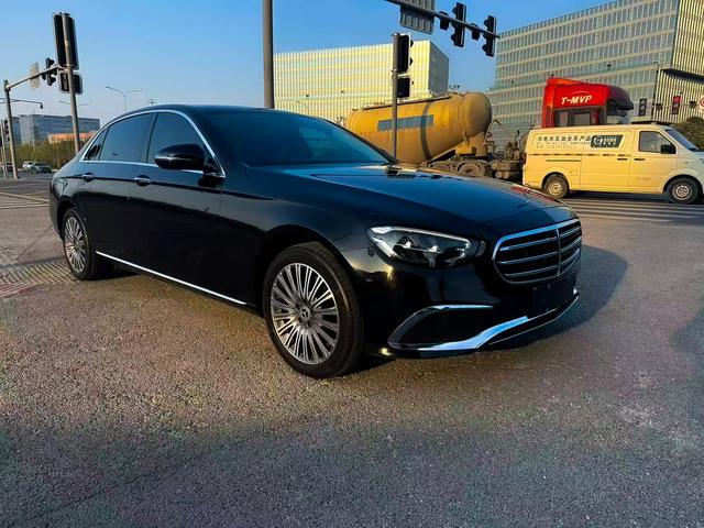 Mercedes-Benz E-Class 2022 thumb 5