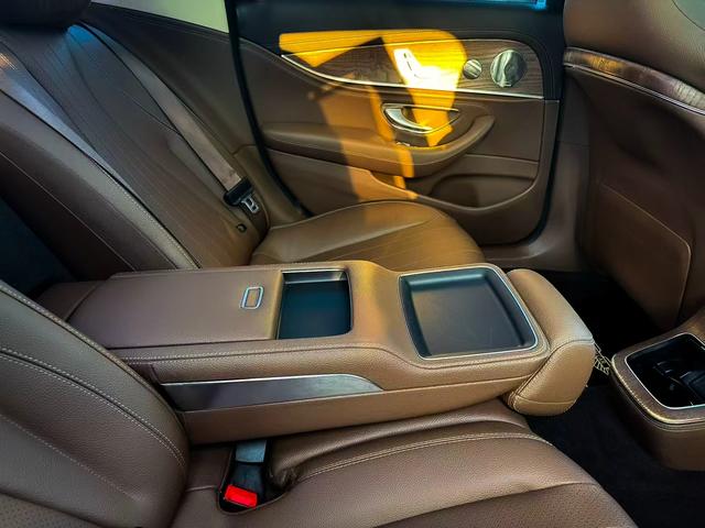 Mercedes-Benz E-Class 2022 thumb 10