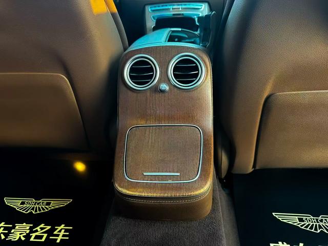Mercedes-Benz E-Class 2022 thumb 11