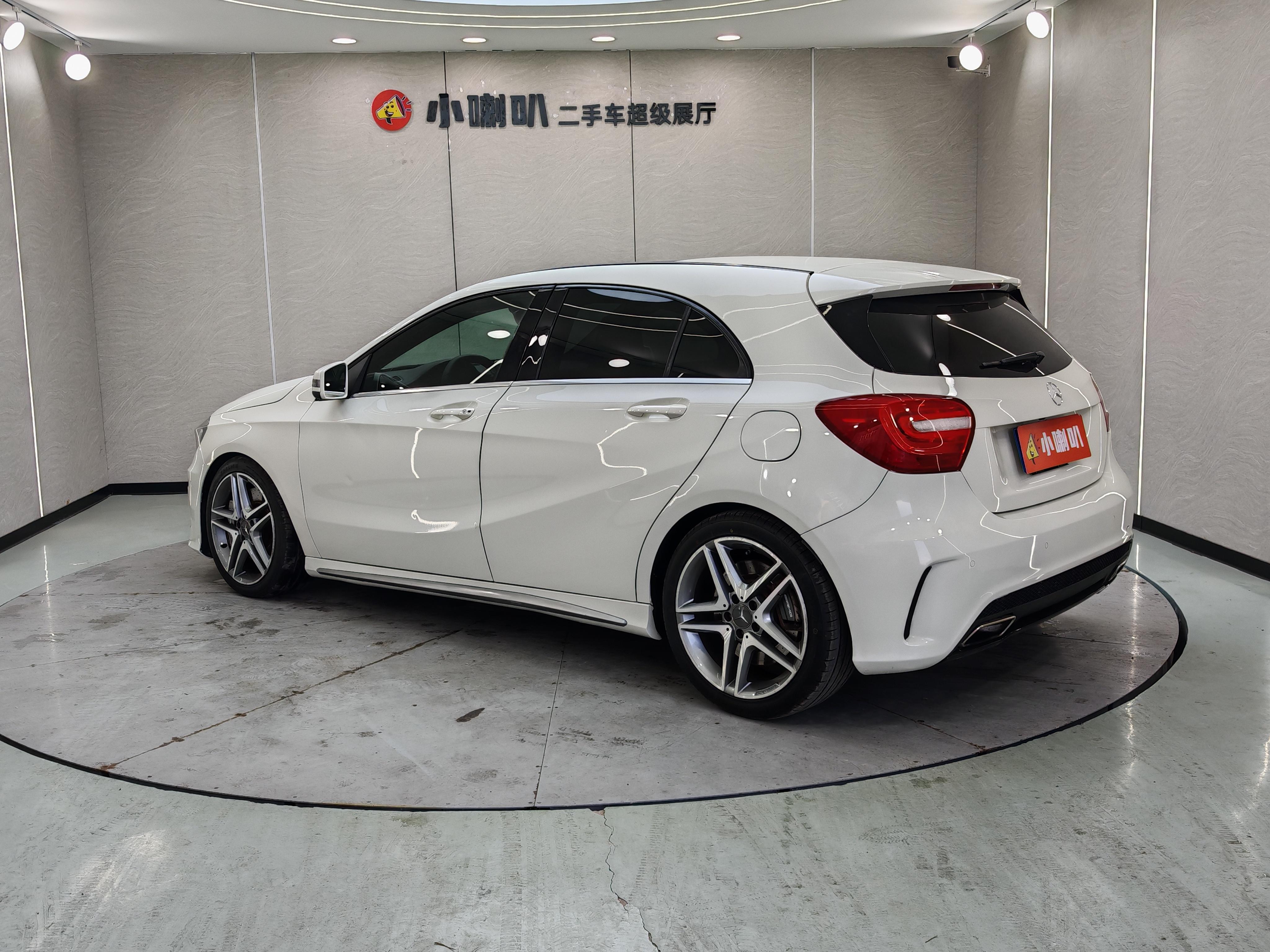 Mercedes-Benz A-Class 2016 thumb 2
