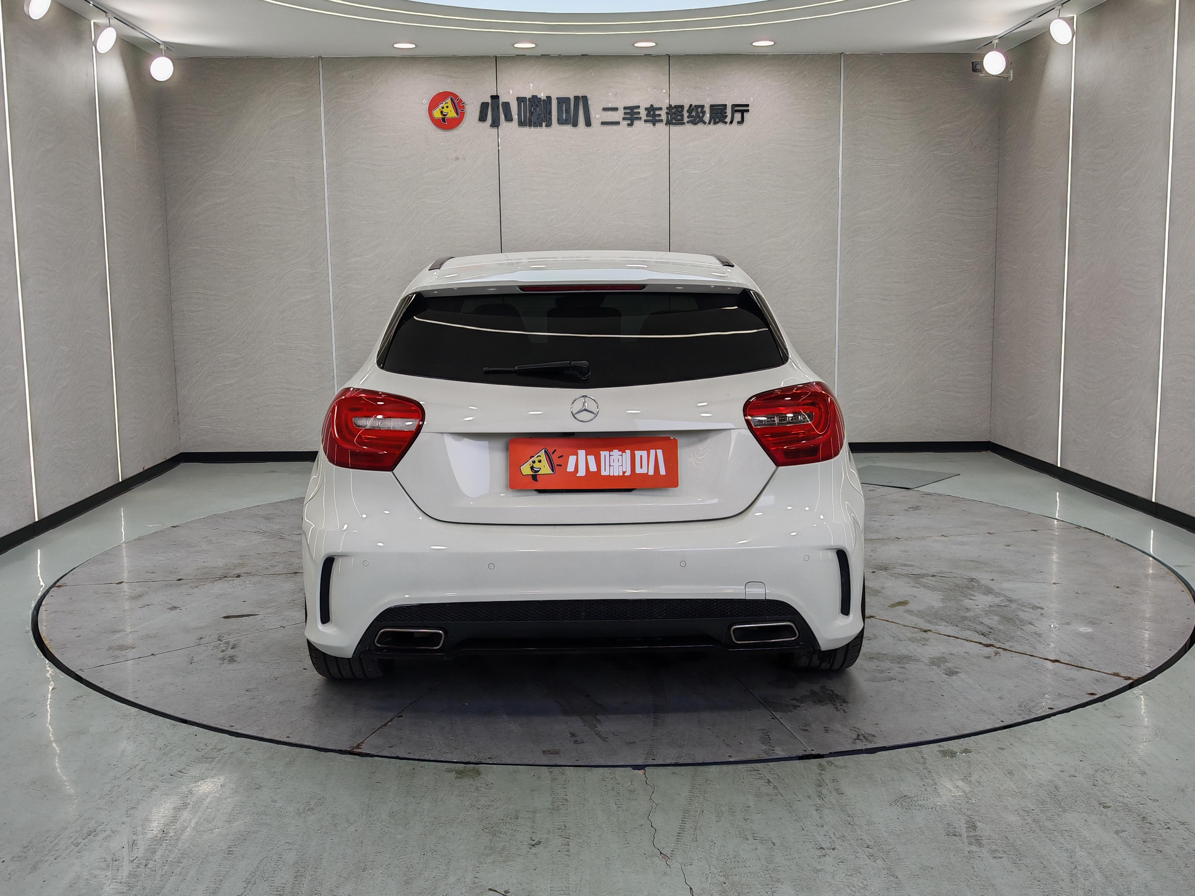 Mercedes-Benz A-Class 2016 thumb 3