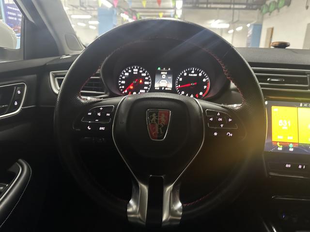 Roewe i5 2019 thumb 8