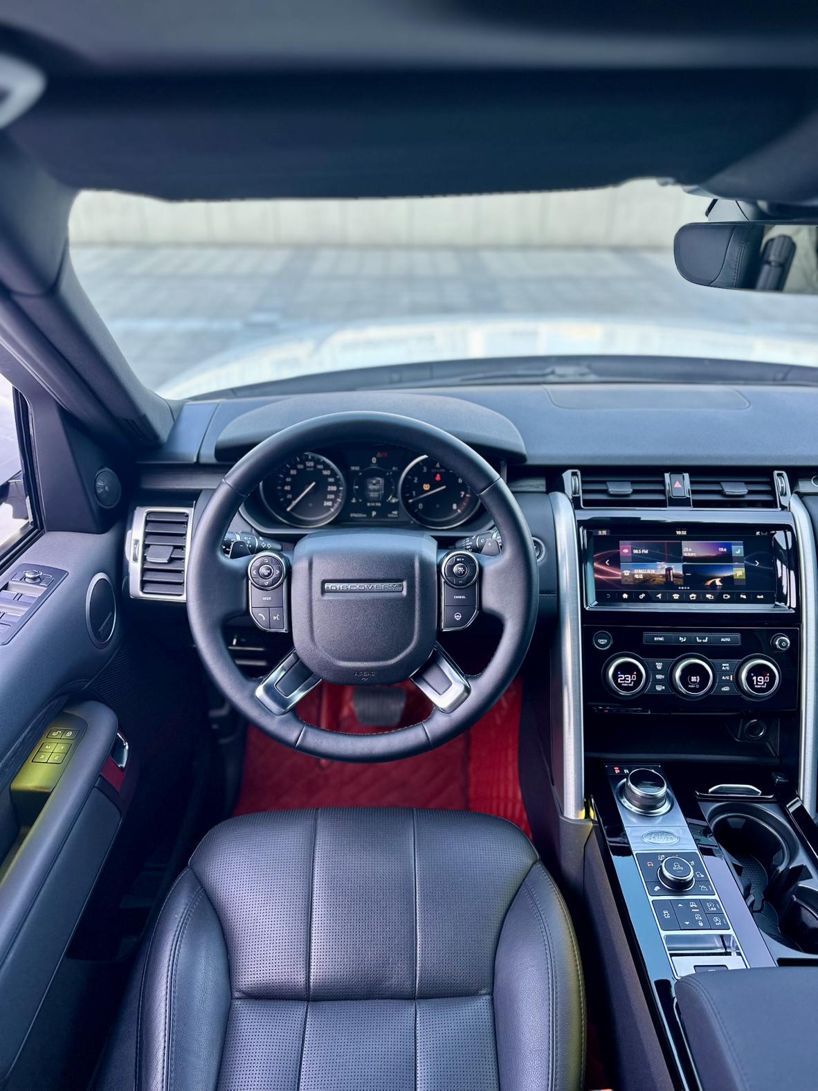 Land Rover Discovery 2020 thumb 8