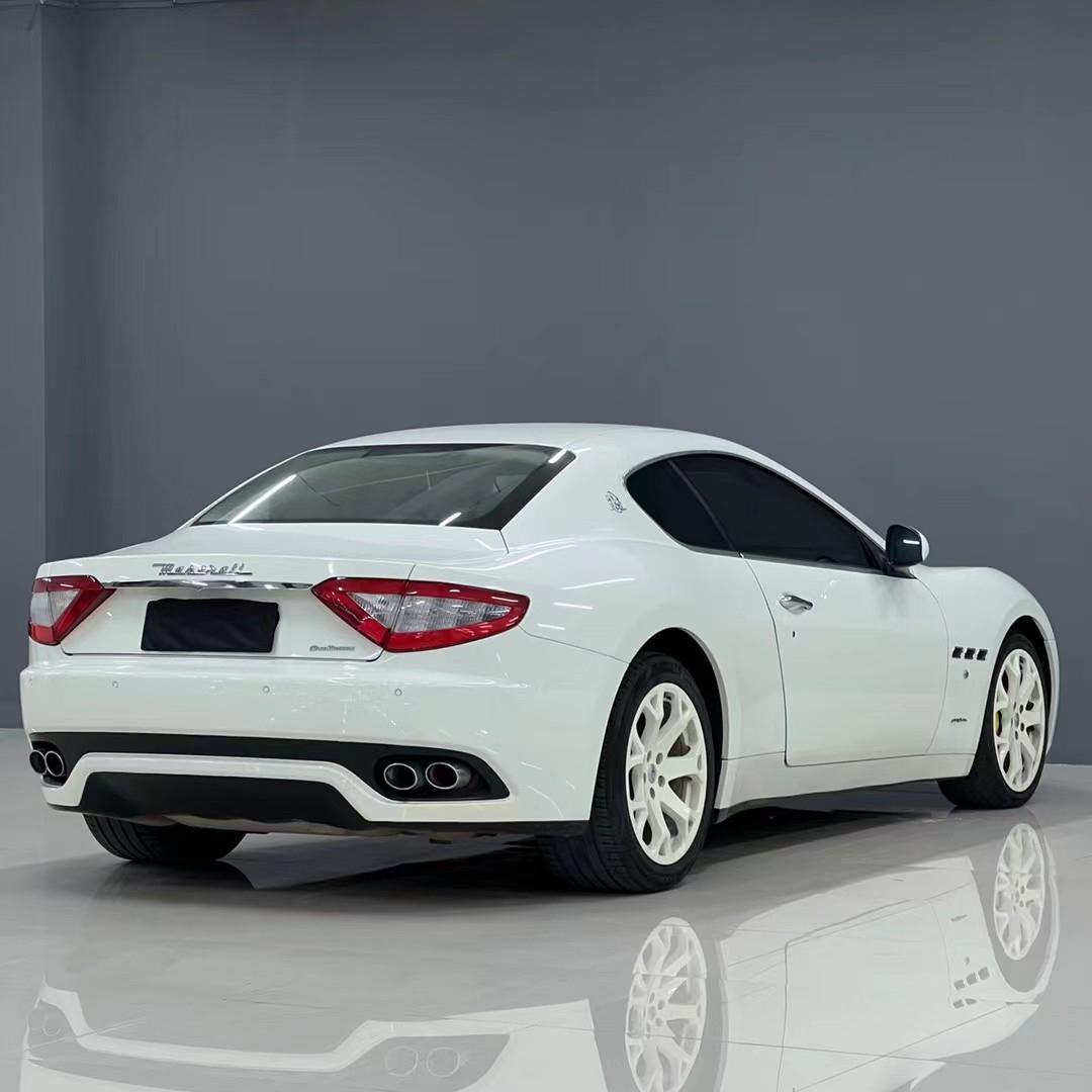 Maserati GranTurismo 2018 thumb 3