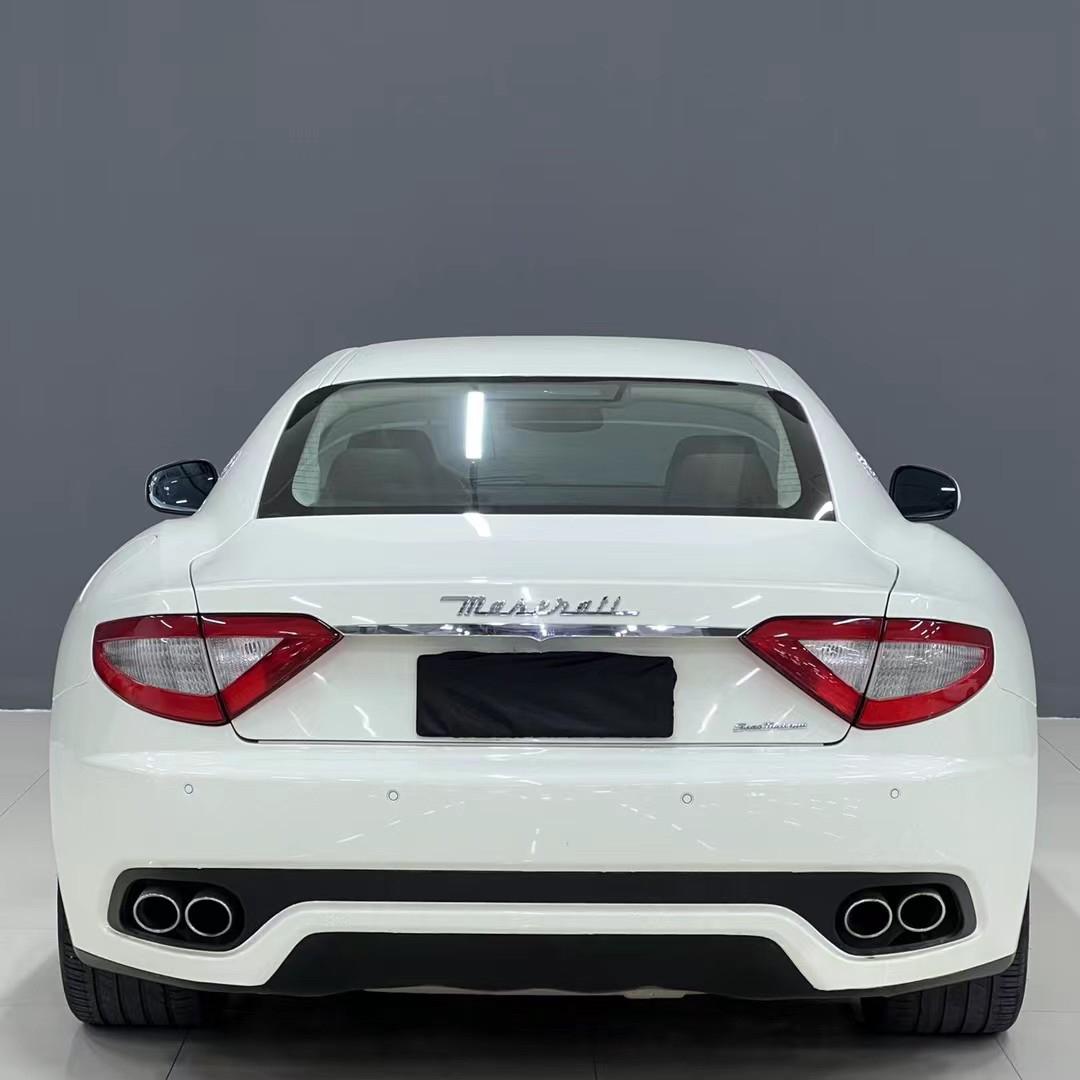 Maserati GranTurismo 2018 thumb 12