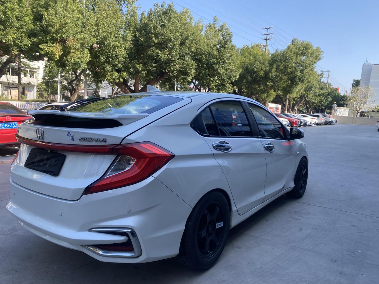 Honda Crider 2017 thumb 4