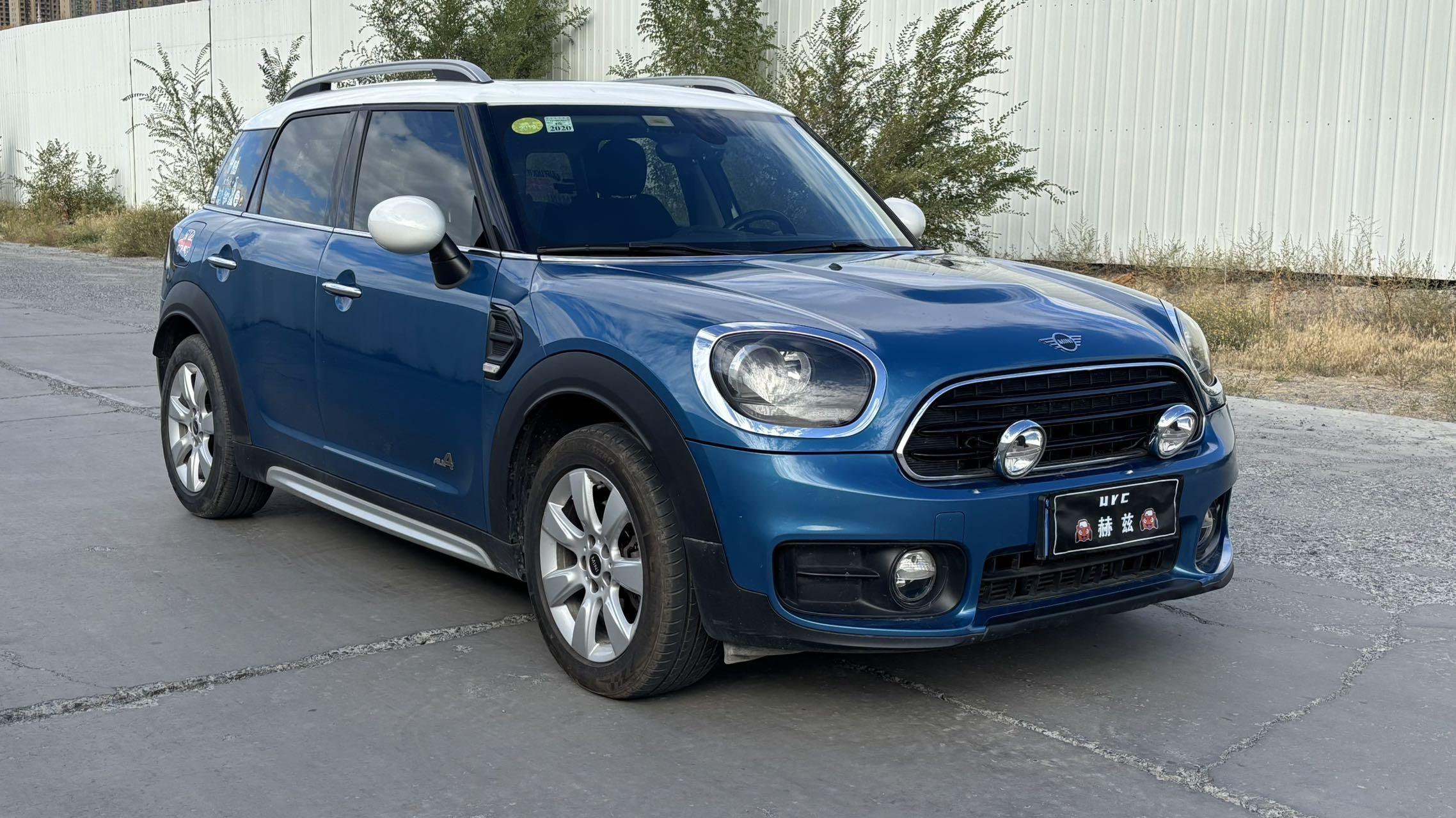 Mini Countryman 2018 thumb 10