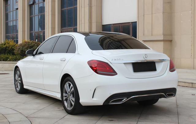 Mercedes-Benz C-Class 2021 thumb 2