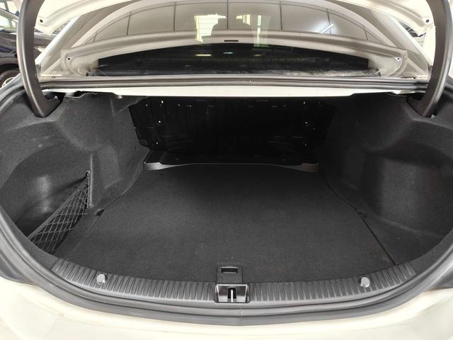 Mercedes-Benz C-Class 2021 thumb 12