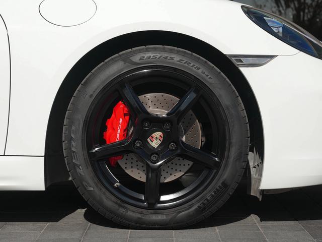 Porsche Cayman 2020 thumb 6