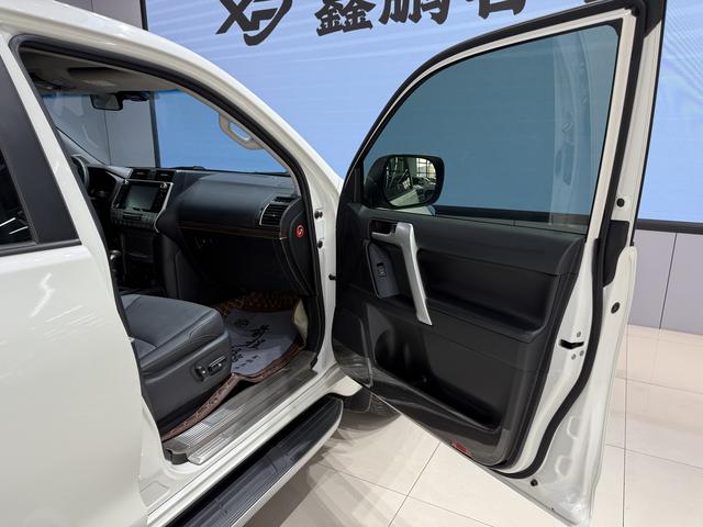 Toyota Land Cruiser Prado 2019 thumb 6