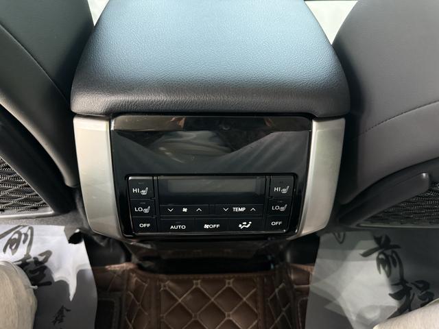 Toyota Land Cruiser Prado 2019 thumb 12