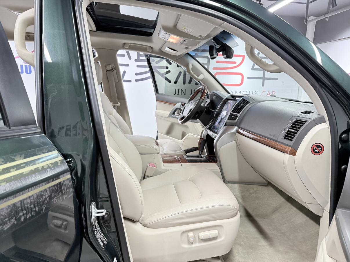 Toyota Land Cruiser 2014 thumb 4