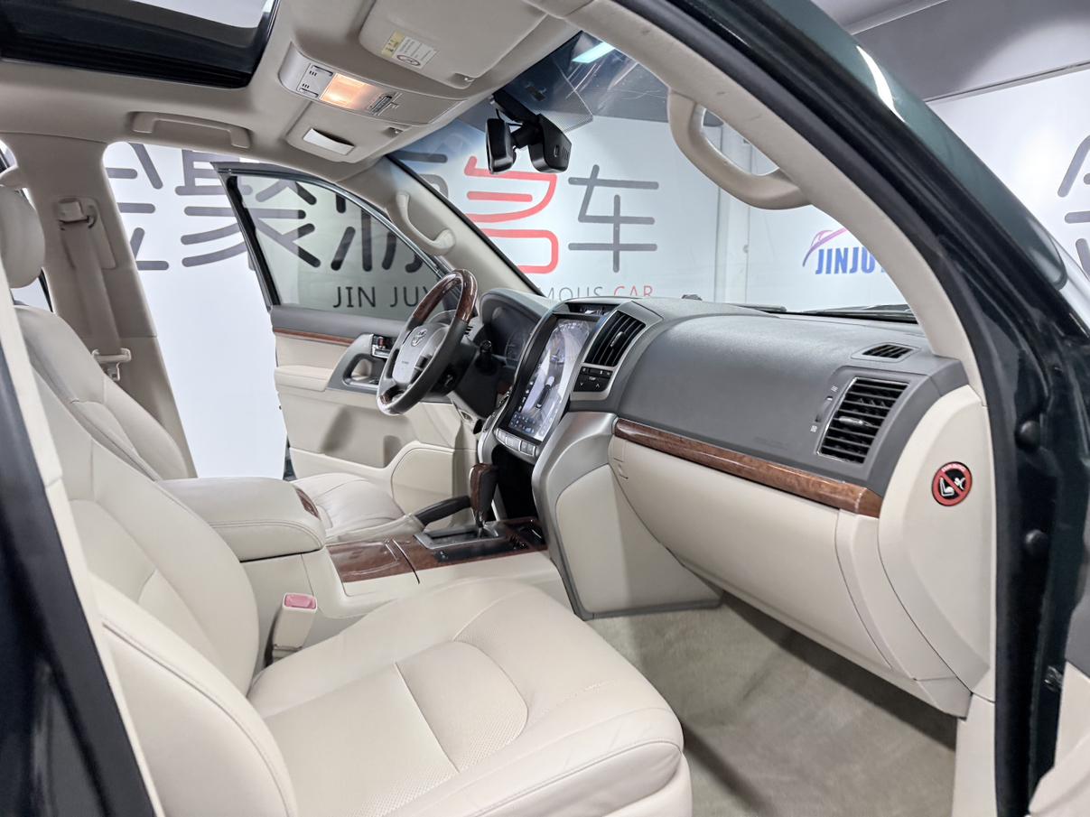 Toyota Land Cruiser 2014 thumb 5