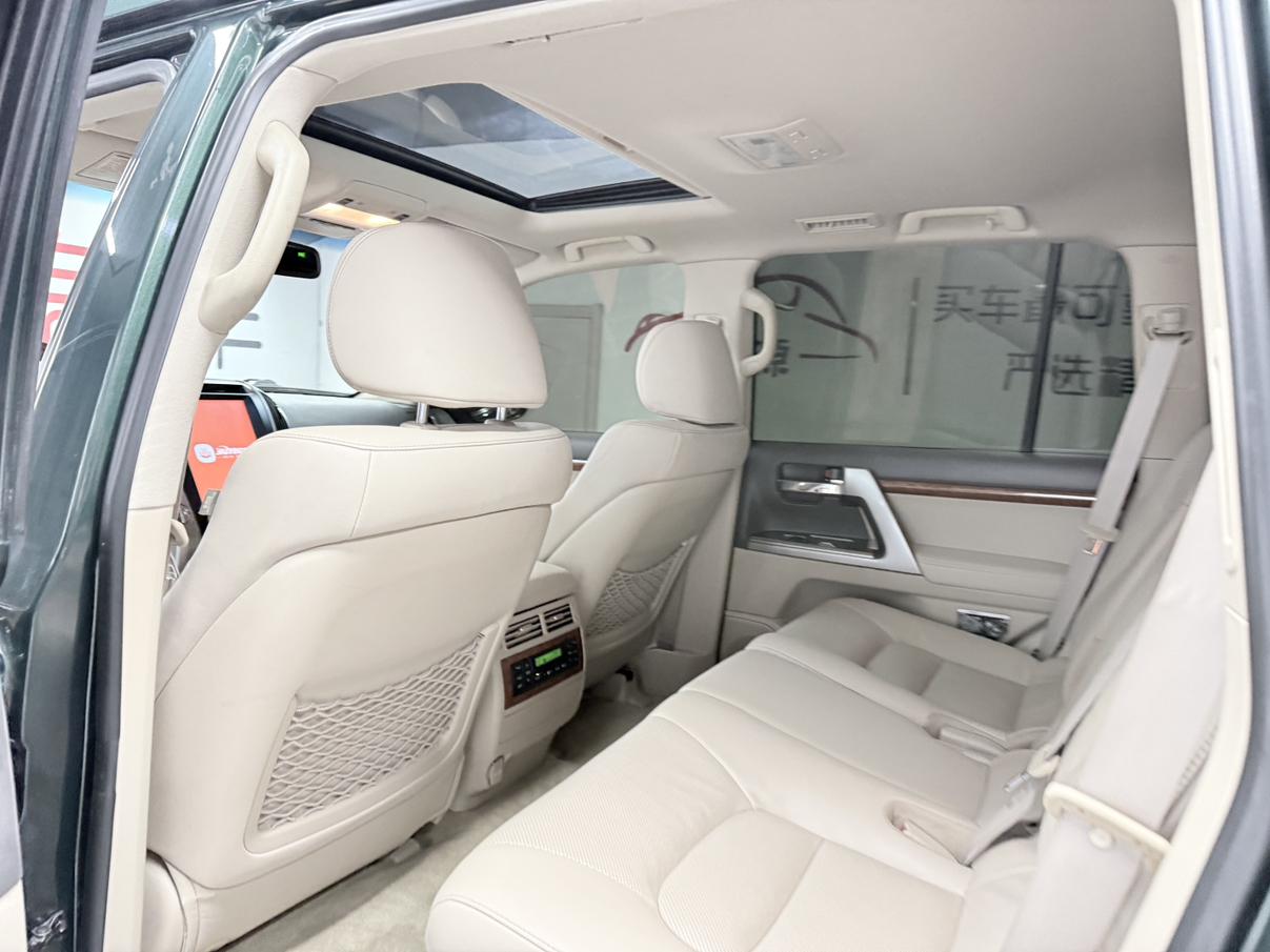 Toyota Land Cruiser 2014 thumb 11