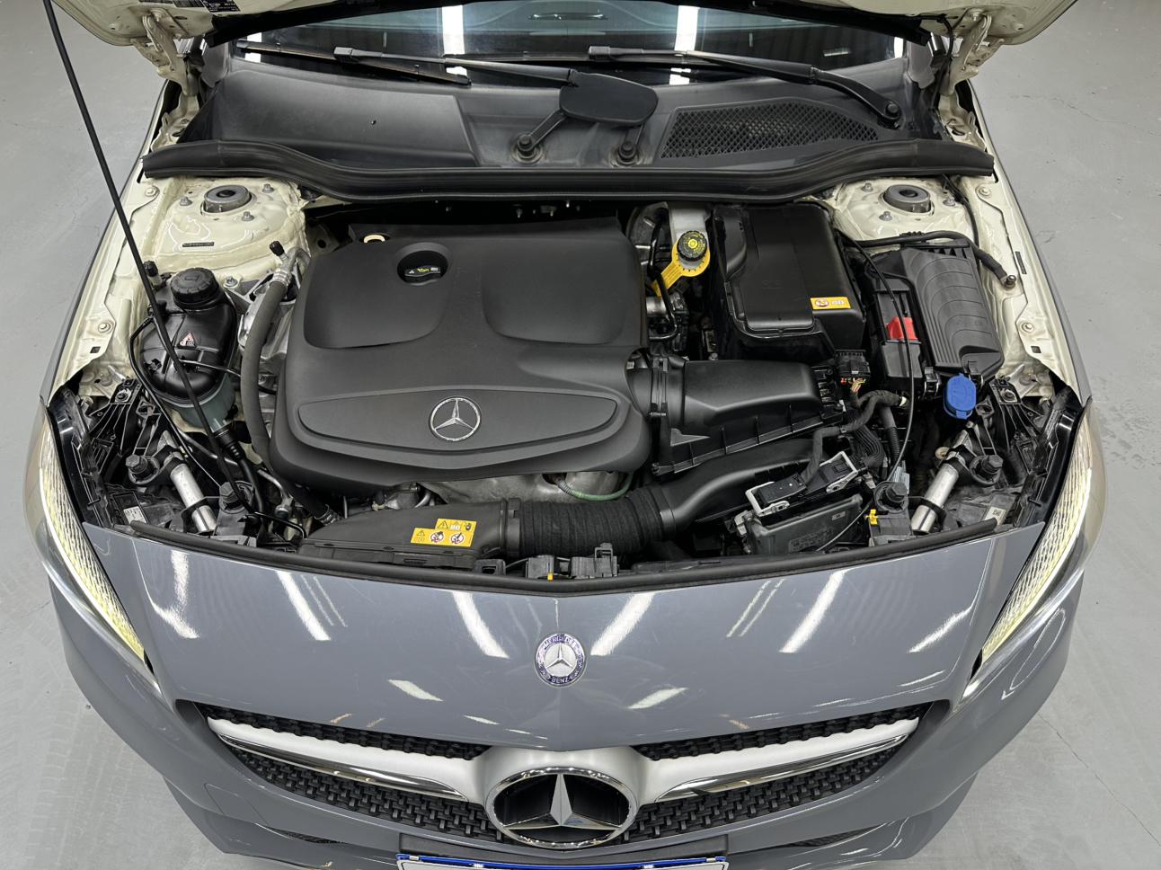 Mercedes-Benz A-Class 2016 thumb 6