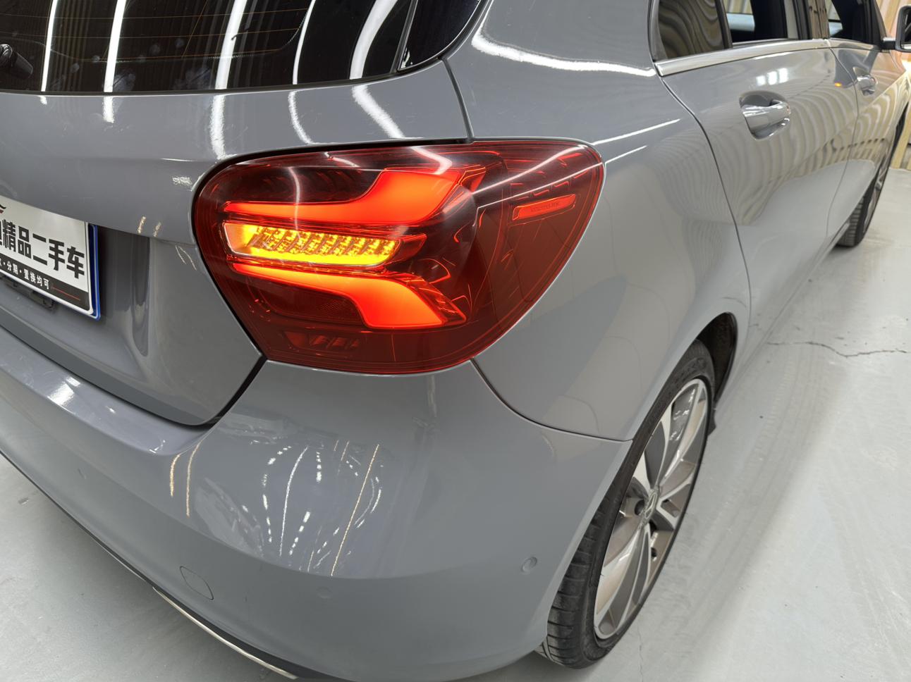 Mercedes-Benz A-Class 2016 thumb 8