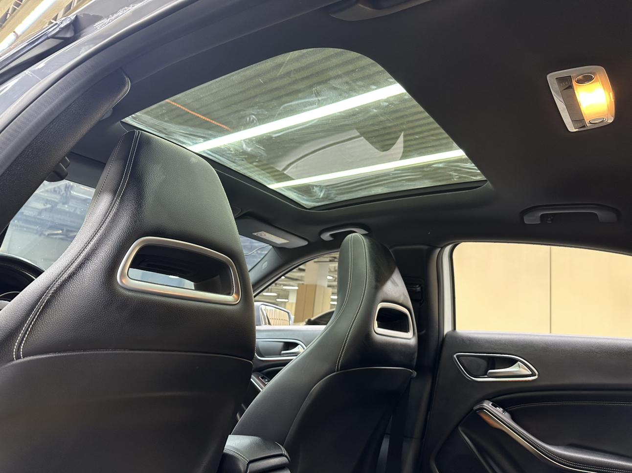Mercedes-Benz A-Class 2016 thumb 10