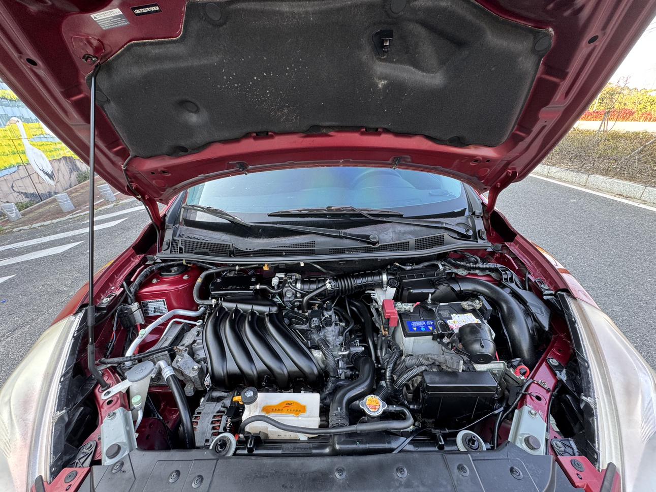 Nissan Tiida 2015 thumb 5