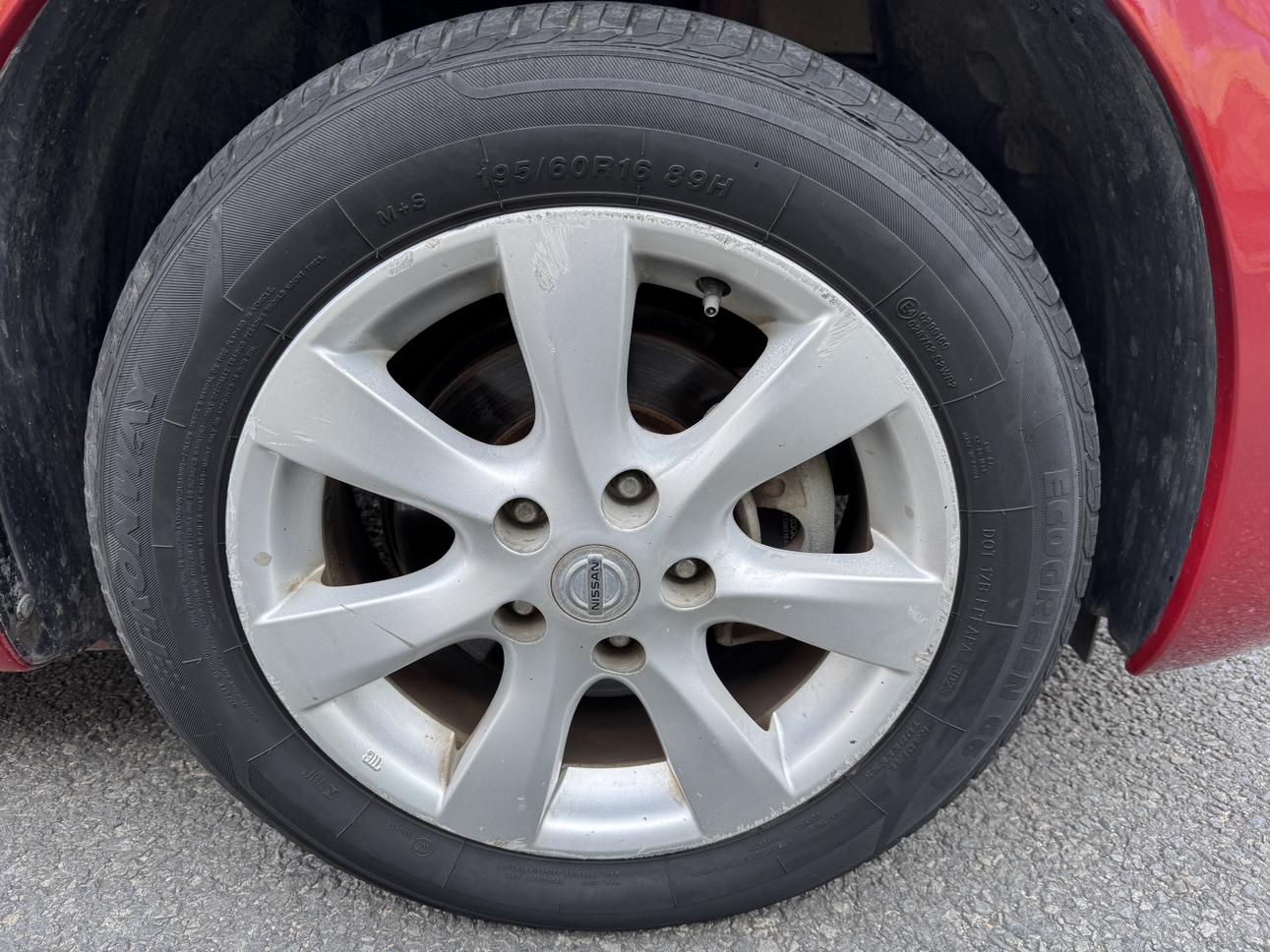 Nissan Tiida 2015 thumb 6
