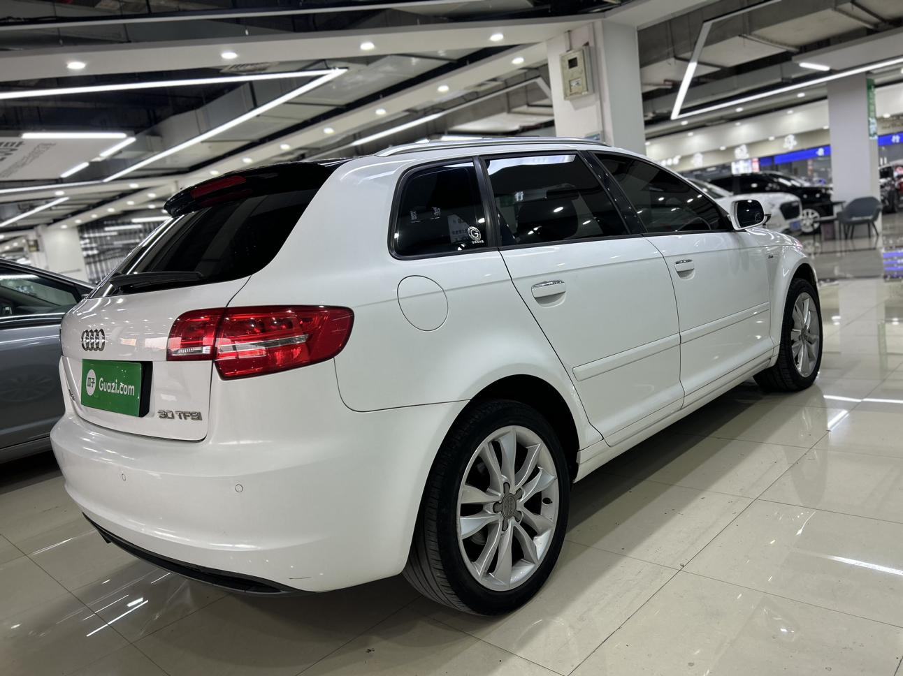 Audi A3 2013 thumb 4