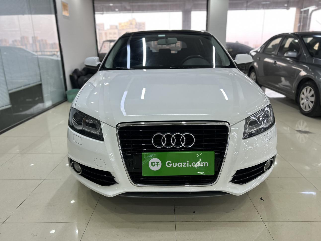 Audi A3 2013 thumb 10