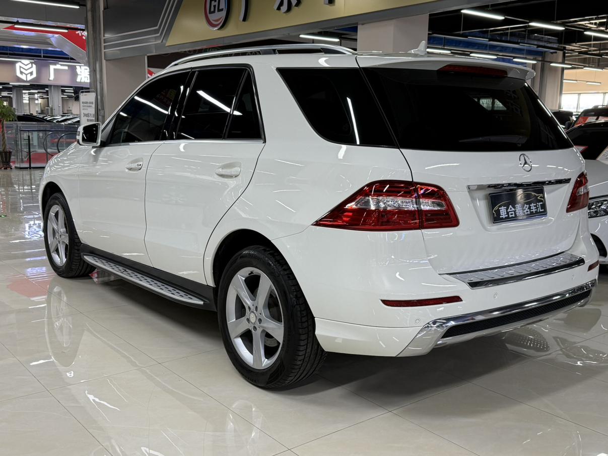 Mercedes-Benz M-Class 2013 thumb 2