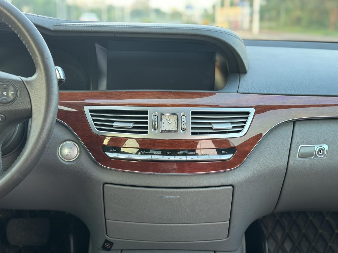 Mercedes-Benz S-Class 2007 thumb 10