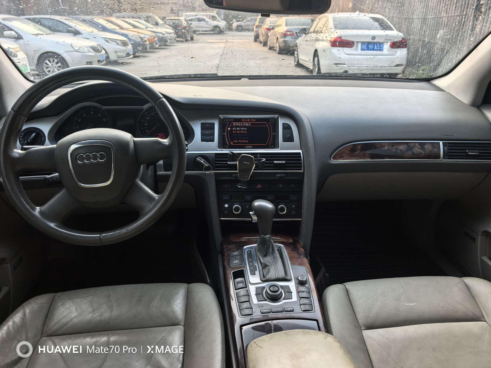 Audi A6 2010 thumb 5