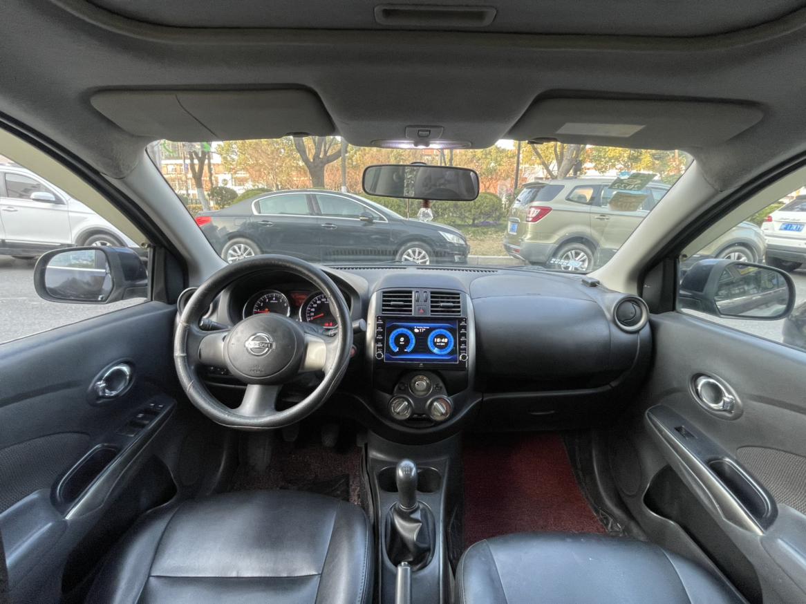 Nissan Sunny 2011 thumb 8