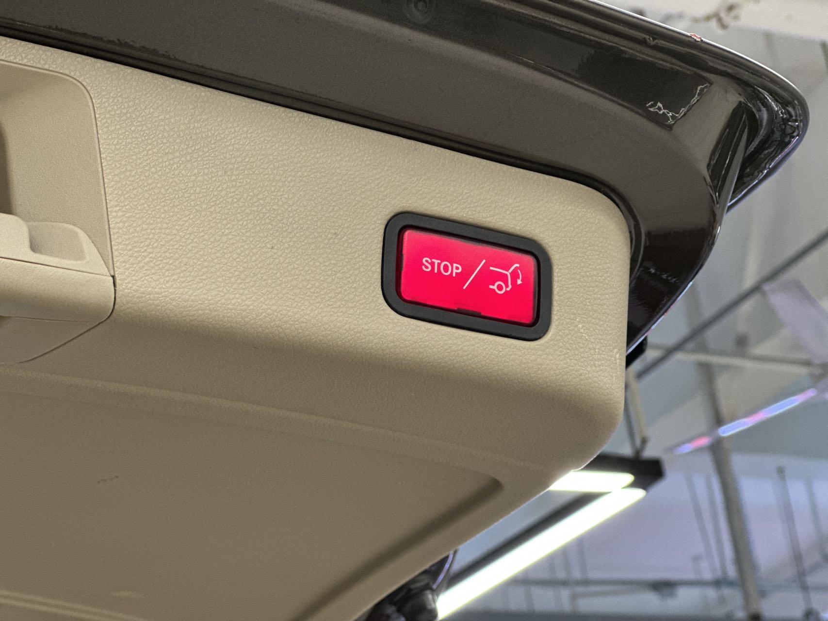 Mercedes-Benz M-Class 2015 thumb 8