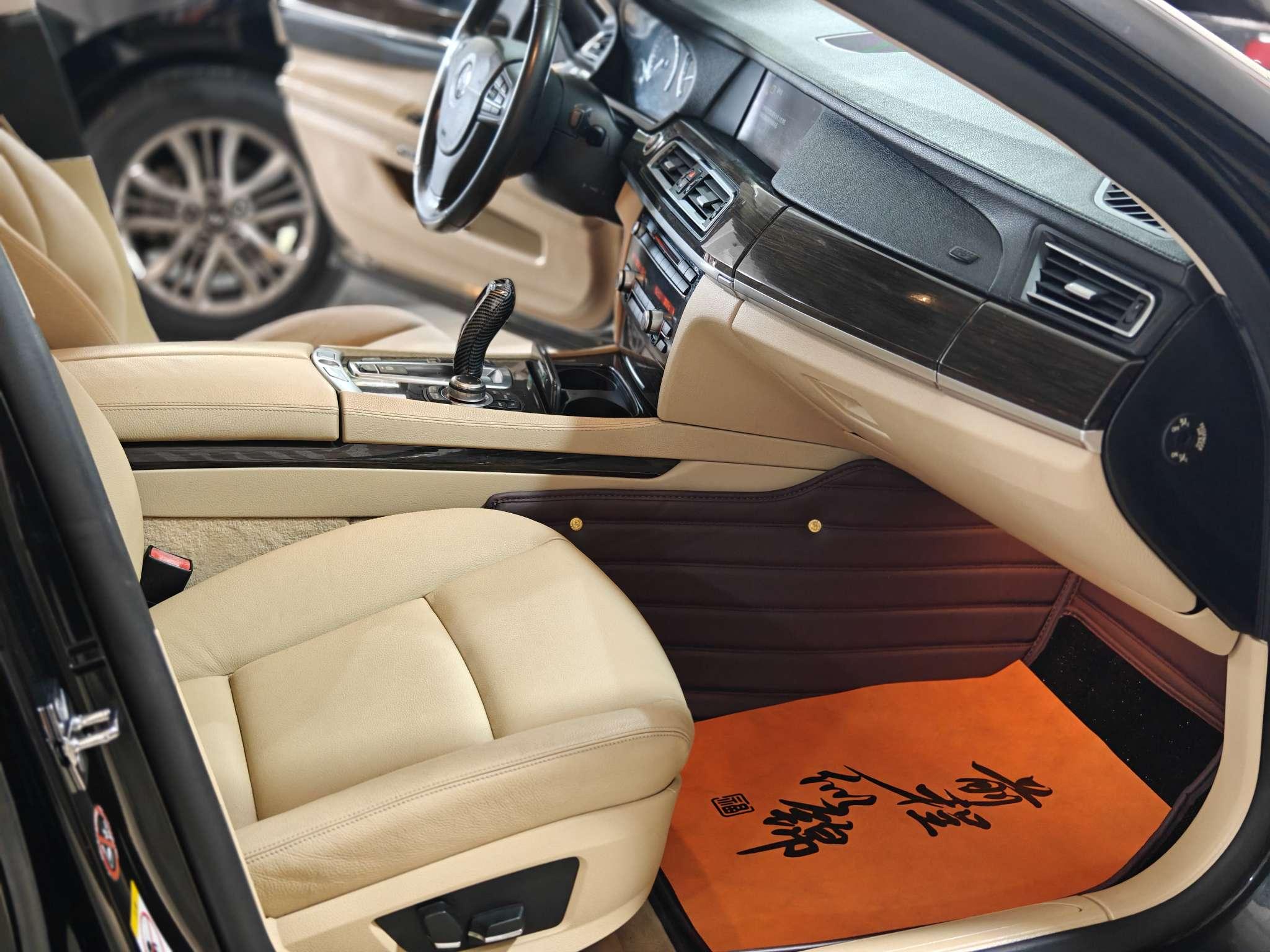 BMW 7 серии 2009 thumb 9
