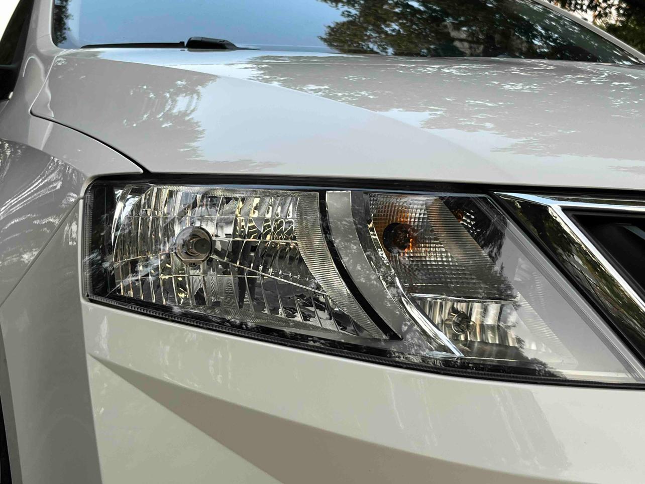 Skoda Scala 2019 thumb 5